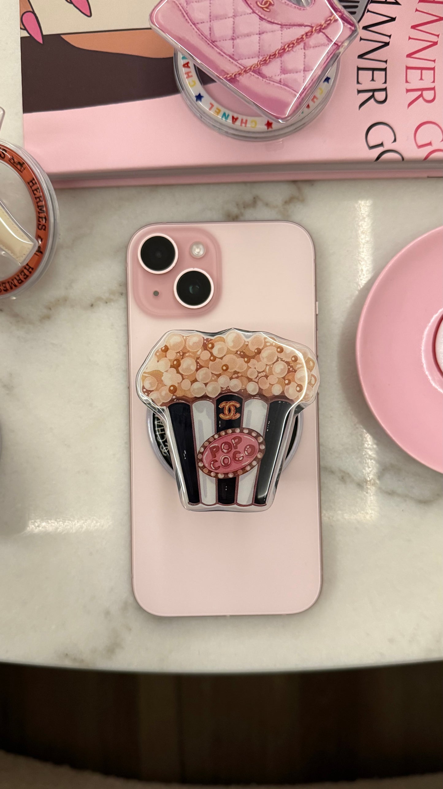 Popcorn Chanel phone grip