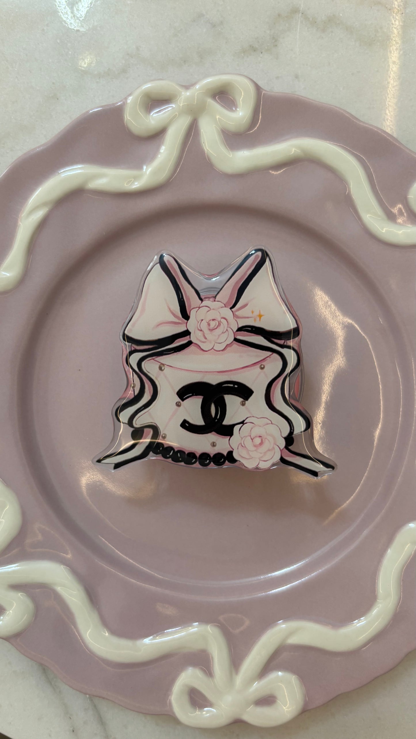 Chanel cake phone grip